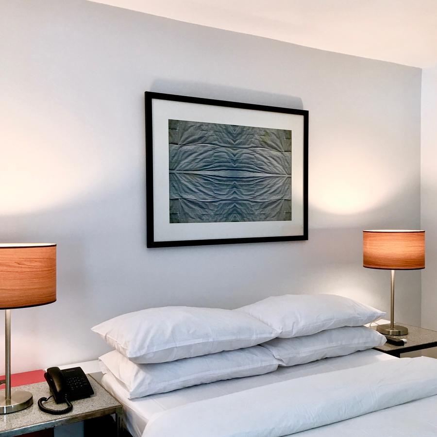Hotel Durban Makati City Екстер'єр фото